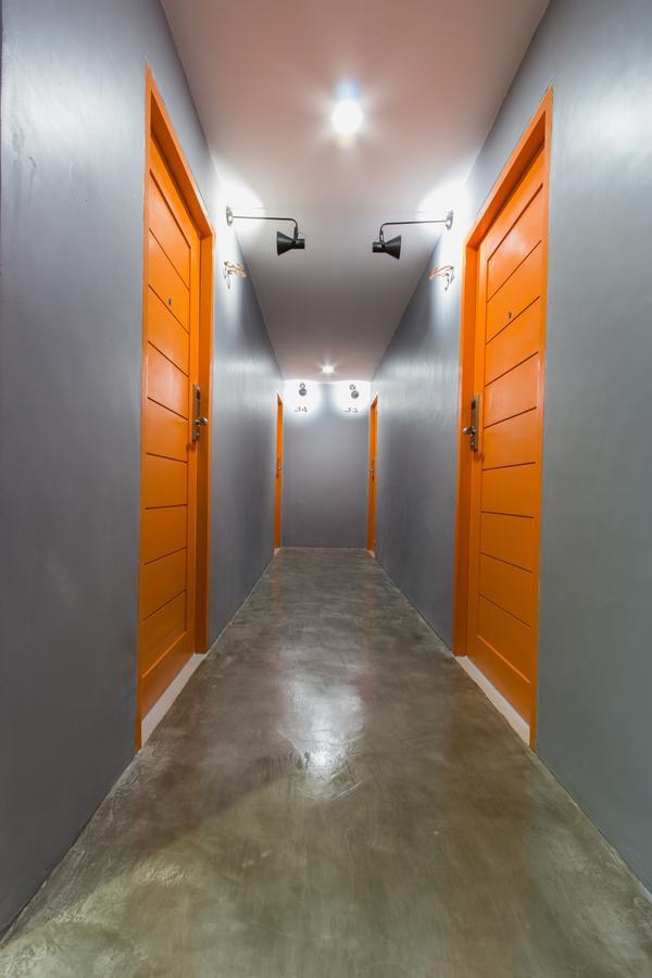 Coconut Budget And Boutique HHQ Exterior foto